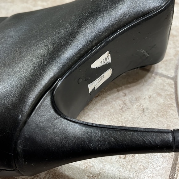 Zipper knee high 2-1/2 heel boots - Picture 4 of 6